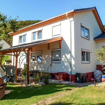 Am Schildberg *